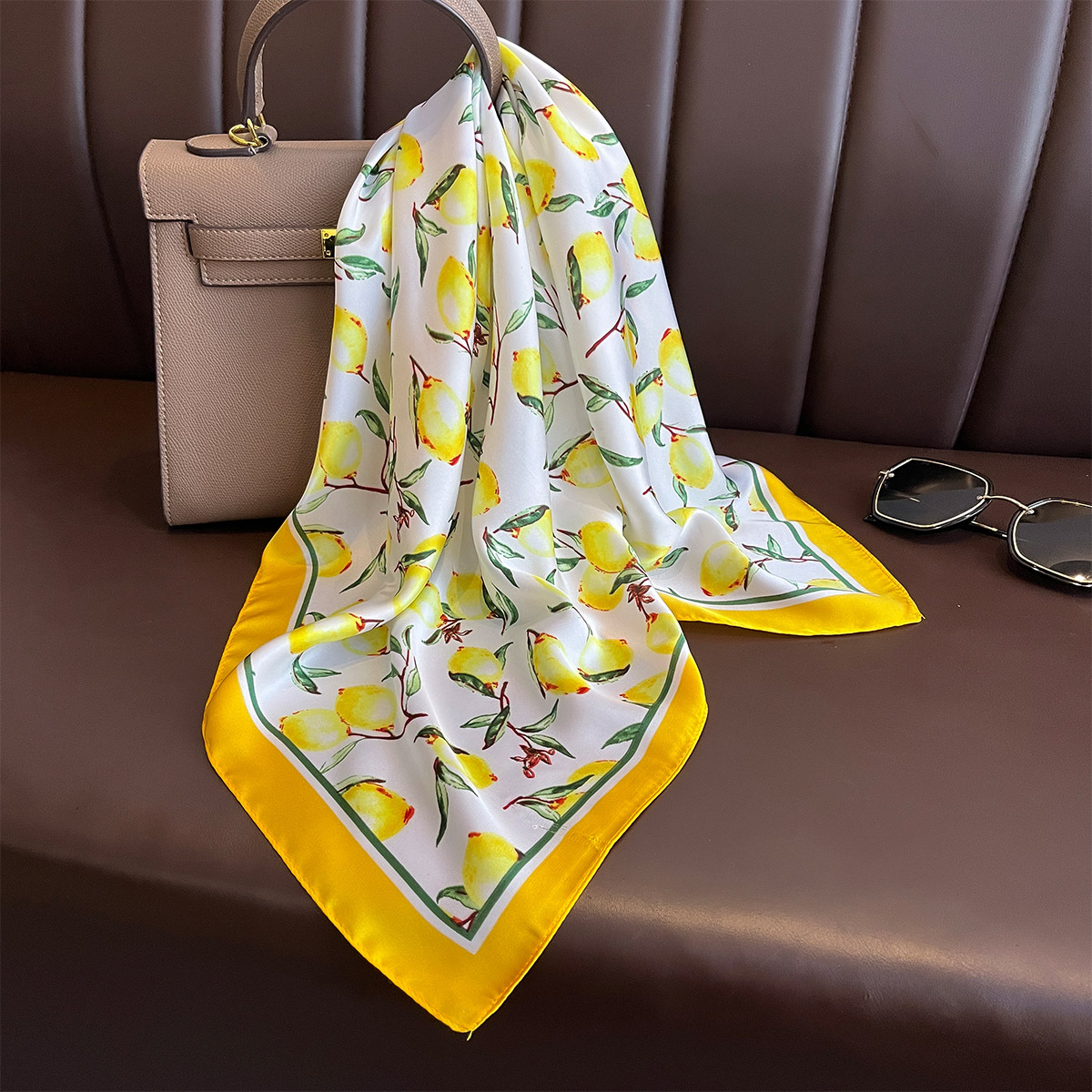 2025 Nieuwe Gele Citroen Print - Scarf Silk Square recensie en prijs
